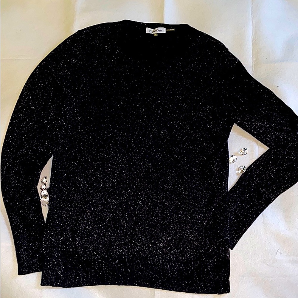 Long sleeve glitter sweater w/ silver glitter look